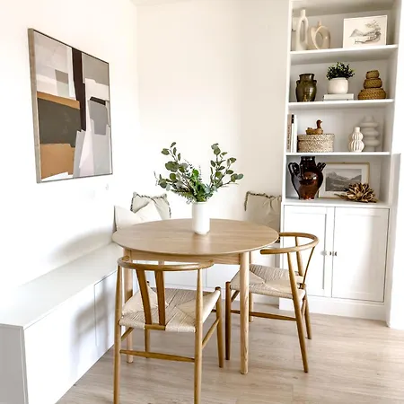 Charming New 1br Oasis Near