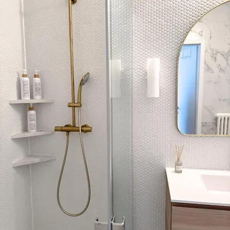 Charming New 1br Oasis Near * לוגאנו