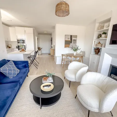 Charming New 1br Oasis Near דירה *