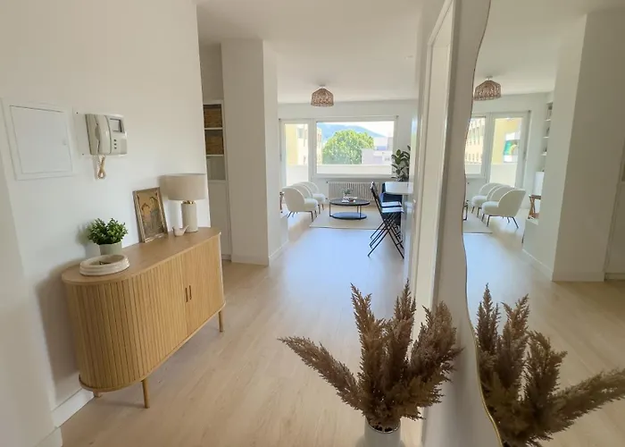 Charming New 1br Oasis Near アパート *