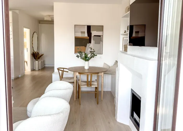 Charming New 1br Oasis Near