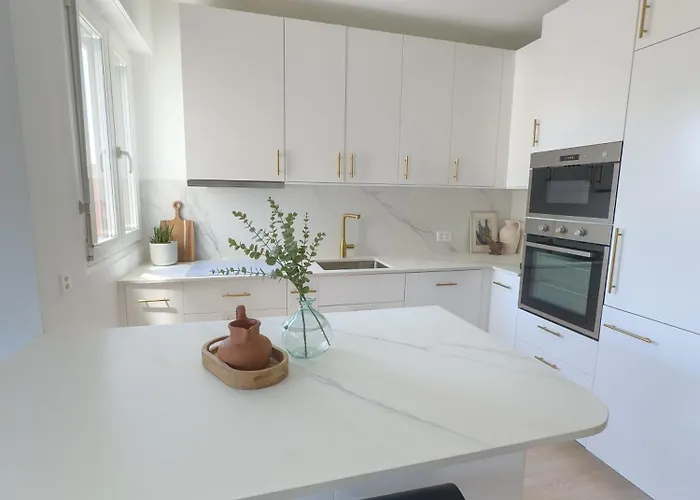 Charming New 1br Oasis Near *