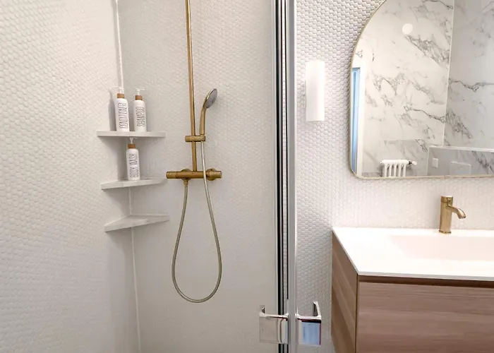 アパート Charming New 1br Oasis Near