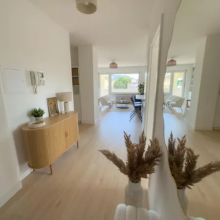 Charming New 1br Oasis Near Apartamento *